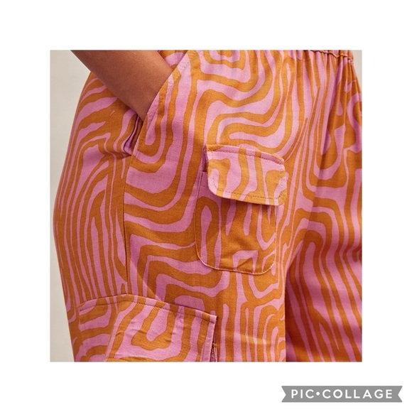 Urban Outfitters UO Sophie Pink Wavy Print Pull On Cargo Pants Size XS - Picture 12 of 14